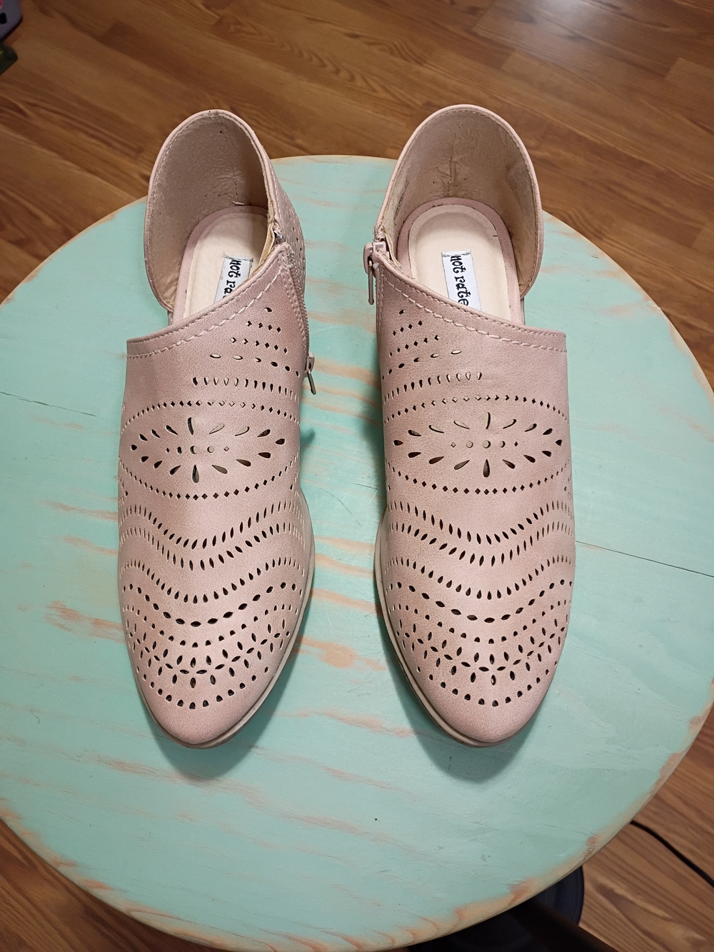 Not Rated Pale Rose Perforated Low Booties